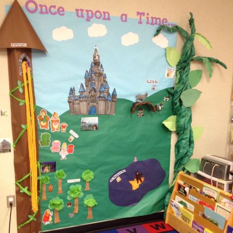 Fairy tale bulletin board -- I like the castle in the distance and in the foreground ... and the nifty vine! - School Singing, Songs for Younger Voices, Early Years Music, Teachers, Musicals, Nurseries, Pre-School Songs, Traditional Tales, classroom activities, classroom resources Fairy Tale Bulletin Board, Fairytale Display, Medieval Classroom, Castle Classroom, Castle In The Distance, Focus Walls, Fairy Tales Preschool, Fairy Tale Activities, Fairy Tales Unit