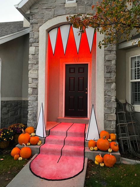 Monster Door Halloween, Halloween Decorations Outdoor 2023, Scary Front Porch Halloween Ideas Decoration, Diy Monster House Halloween Decorations, Silly Halloween Decorations, Halloween House Monster Face, Monster Mash Halloween Decorations, Monster House Decor, Front Yard Halloween Themes