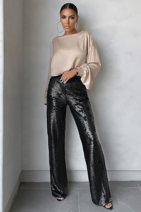 Black Sequin Pants Outfit Holiday, Sequin Pants Outfit Night Out, Black Sequin Pants Outfit, Glitter Pants Outfit, Sequin Pants Outfit, Sequins Pants Outfit, Sparkle Pants, Sequin Outfits, Sequins Pants