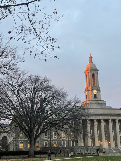 Happy Valley Penn State, Big Beautiful Houses, Penn State College, Academic Aesthetic, College Motivation, College Of Charleston, University Of Richmond, Rome Tours, Pennsylvania State University