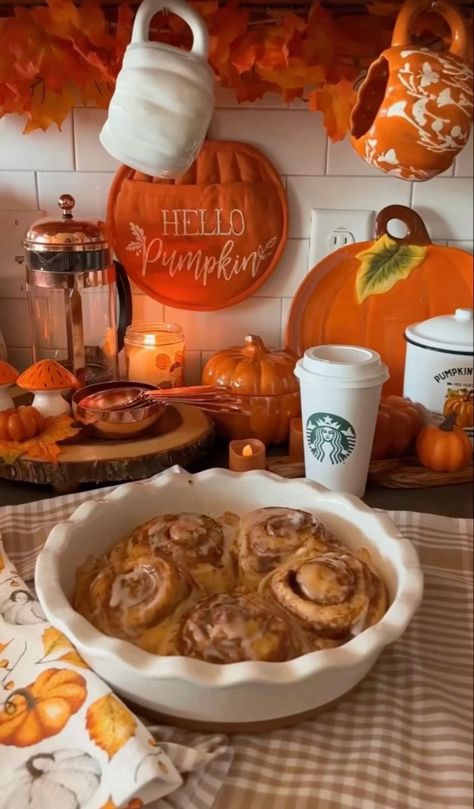 Starbucks Fall Aesthetic, Fall Mood Aesthetic, Fall Photos Aesthetic, Fall Time Aesthetic, Starbucks Autumn, Aesthetic Fall Vibes, Fall Starbucks, Fall Boards, Pumpkin Dishes