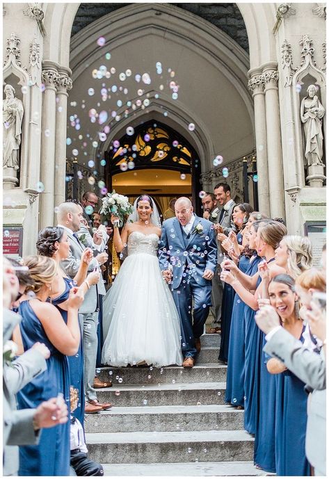 Bubble Exit Wedding, Wedding Exit Ideas, Bubble Exit, Wedding Exit, Wedding Send Off, Wedding Bubbles, Wedding Exits, Beach Wedding Favors, Wedding Confetti