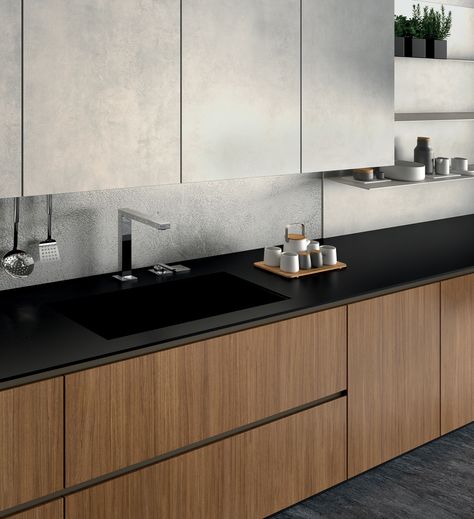 Kitchen Laminates Design, Kitchen Black Counter, Parallel Kitchen Design, Pool Garage, Kitchen Cabinets Color Combination, Glossy Kitchen, Cabinets Bedroom, Black Kitchen Countertops, Kitchen Slab