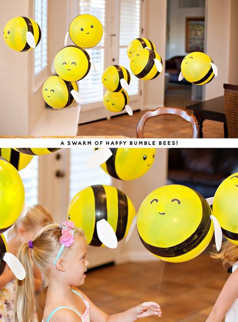 Balloons Tutorial, Diy Bumble Bee, Bee Balloons, Bee Themed Birthday Party, Bee Balloon, Bee Activities, Bee Birthday Party, Bee Baby Shower Theme, Yellow Balloons