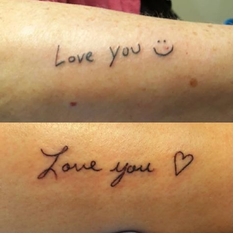 Cute Small Matching Tattoos Mother Daughters, Simplistic Mother Daughter Tattoo, Cute Tattoos Mom And Daughter, Mom And Two Daughter Tattoos Matching, Cute Tattoos For Mom And Daughter, Minimalist Mother Daughter Tattoo, Mum Tattoo For Daughter, Matching Tattoos Mum And Daughter, Matching Tattoos Sisters For 3