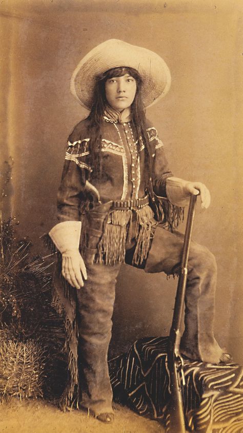 Avant Garde, Wild West Outfits, Western Canvas, Belle Starr, Old West Photos, Black Cowgirl, Indian Scout, Vintage Cowgirl, Canvas Photo