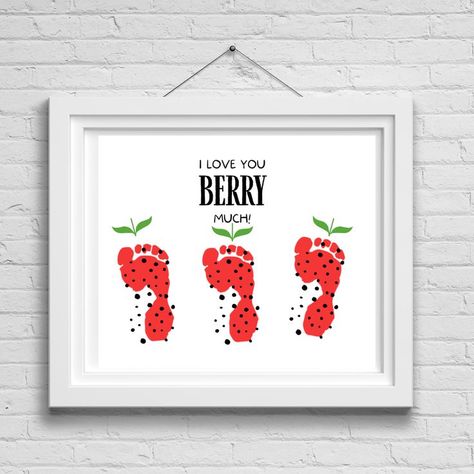 Craft For Babies, Handprint Printable, Cute Art Projects, Craft Handprint, Baby Footprint Art, Footprint Craft, Watermelon Baby, Baby Art Projects, Budget Friendly Gift