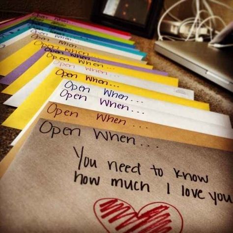 "Open When..." Bundle of Letters | 20 Things That Will Help You Through Your Long Distance Relationship Valentijnsdag Diy, Open When Envelopes, Cadeau St Valentin, Yom Kippur, Sukkot, Cadeau Diy, Cadeau Couple, Open When, Rosh Hashanah