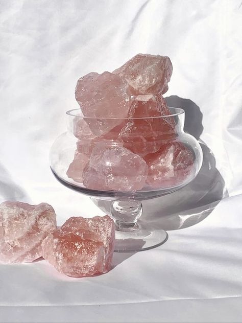 Rose Quartz Crystal Aesthetic, Rose Quartz Aesthetic, Quartz Aesthetic, Peace Crystals, Goddess Crystals, Crystal Aesthetic, Quartz Rock, Universal Love, Crystal Goddess