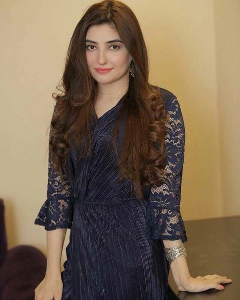 Gul panra Gul Panra, Beautiful Dresses For Women, Call Whatsapp, Pakistani Fashion, Desi Beauty, Girl Top, Stylish Girl, Blue Dress, Beautiful People