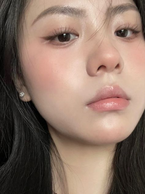 Makeup Ala Korea, Makeup Asia, No Make Up Make Up Look, Makeup Layout, Corps Idéal, Light Makeup Looks, Peach Makeup, Soft Makeup Looks, Ethereal Makeup