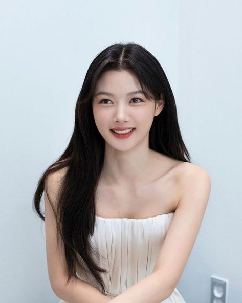 Hair Style Girl, Kim You Jung, Korean Hair Color, Girl Actors, Simple Hair, Kim Yoo Jung, Hair St, Korean Actresses, Korean Hairstyle