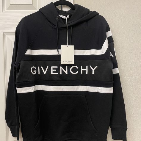 Givenchy Hoodie Mens Xs Black New With Tags Givenchy Hoodie, Givenchy Sweater, Velvet Sweater, Sleeveless Sweater Vest, Givenchy Man, Givenchy Paris, Star Sweater, Workout Sweatshirt, Pullover Shirt