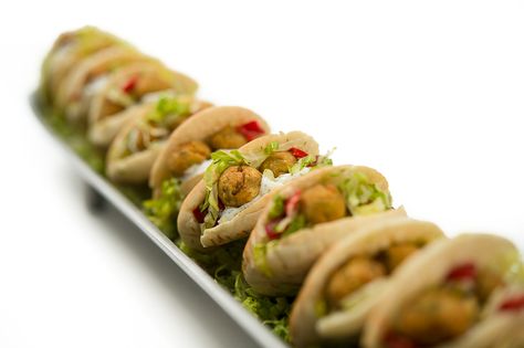 Mini Falafel, Falafel Pita, Wedding Food Stations, Food Buffet, Party Food Buffet, Food Stations, Hors D'oeuvres, Buffet Food, The Lighthouse