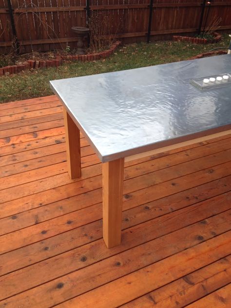 How To Make A DIY Outdoor Zinc Table | Before and After Brookside Zinc Table Top, Zinc Table, Diy Outdoor Table, Outdoor Table Tops, Metal Table Top, Pallet Outdoor, Pallet Furniture Outdoor, Restaurant Tables, Teak Outdoor