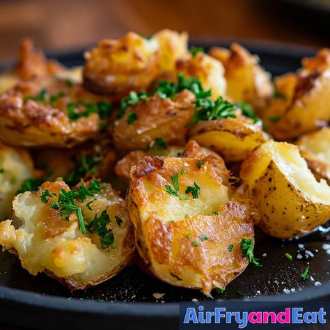 Air Fryer Smashed Potatoes: Easy & Super Crispy | AirFryAndEat Air Fryer Smashed Potatoes, Smashed Potatoes Recipe, Potatoes Easy, Crispy Smashed Potatoes, Yellow Potatoes, Small Potato, Smashed Potatoes, Crispy Potatoes, Yummy Sides