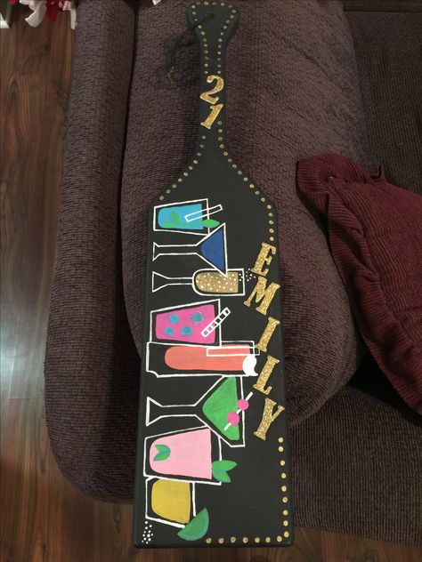 Big's 21 paddle #thetaphi #biglittle #21 #greek 21 Paddle, Paddle Sorority Big, 21st Birthday Paddle, Big Little Paddles, Greek Paddles, 21st Bday Ideas, Shot Book, Boyfriend Gift Basket, Theta Phi Alpha