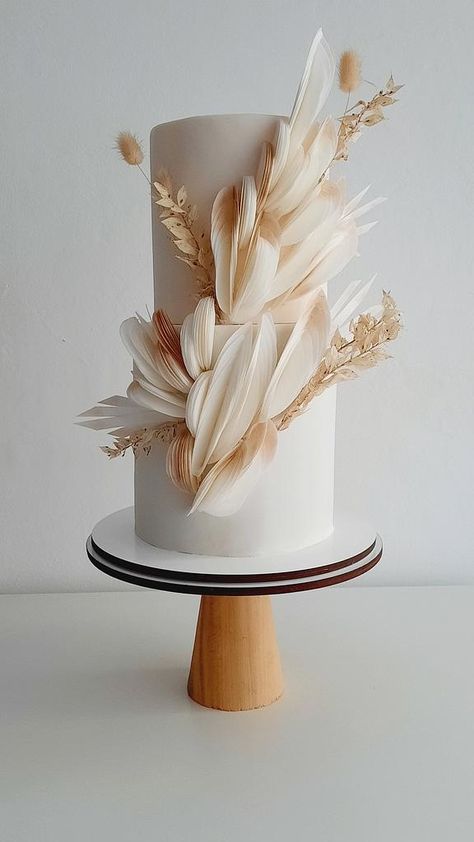 #weddingcakes #fondant #waferpaper #moderncakedesign #cake #cakedecorating #cakeart #cakedecor #cakesdecor Wedding Cakes With Wafer Paper, Wedding Cake With Wafer Paper, Wafer Paper Wedding Cake Designs, Wedding Cake Wafer Paper, Diy Wedding Cake Ideas, Wafer Paper Cake Decoration, Wafer Paper Wedding Cake, Cake Wafer Paper, Wedding Cake Original