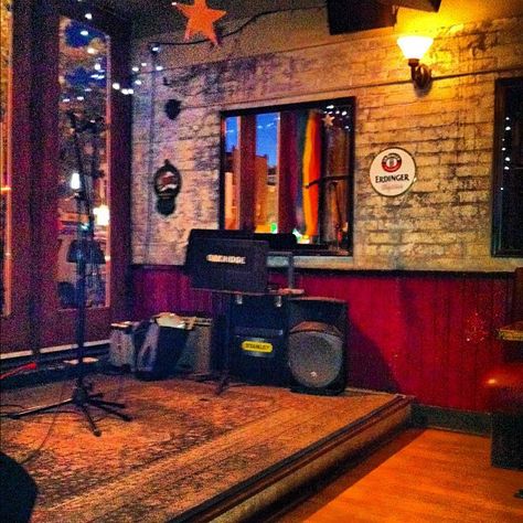 #stage #pub #acoustic | Flickr - Photo Sharing! Cafe With Stage, Bar Stage Aesthetic, Bar Stage Design, Coffee Shop With Stage, Music Room Background, Restaurant Music Stage Design, Cafe Performance Stage, Live Music Bar Stage Design, Live Music Bar Aesthetic