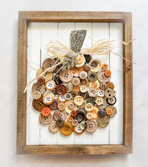 Beautiful Button Pumpkin – Lizzy & Erin Framed Button Christmas Tree, Button Pumpkin, Button Art Projects, Diy Pumpkins Crafts, Harvest Crafts, Buttons Crafts Diy, Fall Yard, Buttons Crafts, Fall Pumpkin Crafts