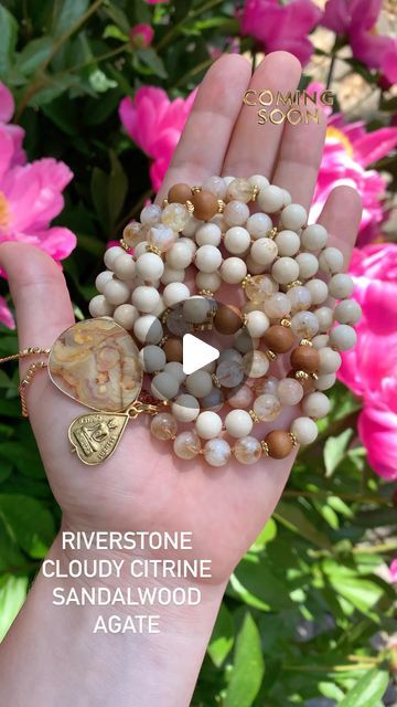 It’s MAGICAL!!
☀️Riverstone - change, acceptance, growth
☀️Citrine - manifestation, creativity, personal will
☀️Sandalwood - healing, meditation, harmony
☀️Agate - self-acceptance, stability, protection Healing Meditation, Yoga Jewelry, Self Acceptance, Doterra Essential Oils, Mala Beads, Citrine, Agate, Meditation, Healing