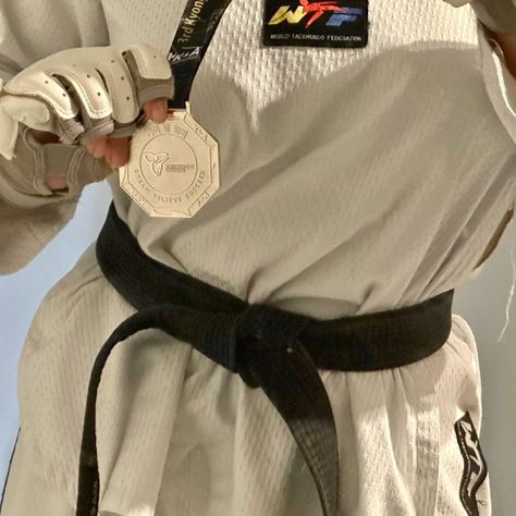 Taekwondo Awards, Chinese Martial Arts Aesthetic, Karate Astethic, Tae Kwon Do Aesthetic, Black Belt Taekwondo Aesthetic, Karate Medals, Taekwondo Outfit, Jiu Jitsu Aesthetic, Taekwondo Boy