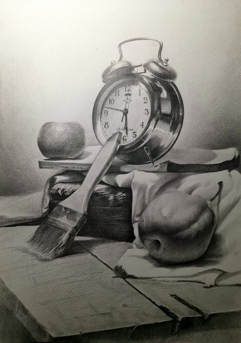 Still Life Pencil Shading Realistic, Still Life Self Portrait, Still Nature Drawing, Academic Still Life Drawing, Observational Drawing Reference, Graphite Still Life, Still Life Objects Drawing, Still Life Sketch Realistic, Stilllife References