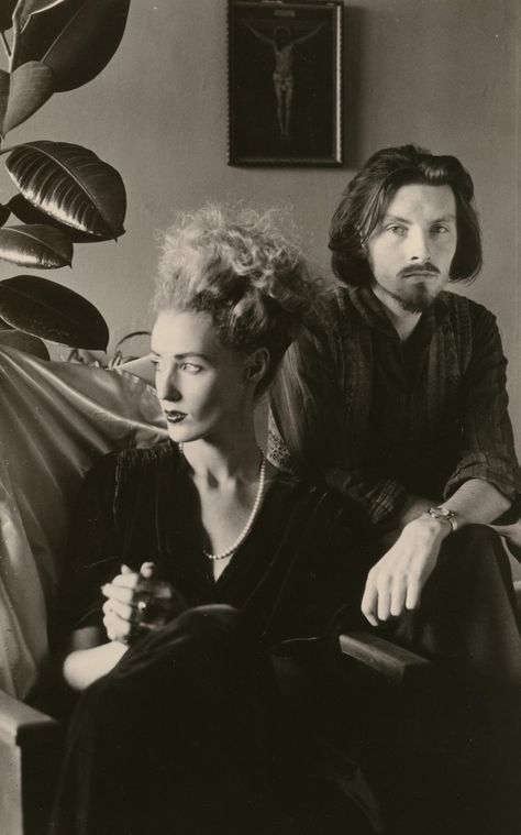 My lady #LisaGerrard #DeadCanDance #BrendanPerry #DCD Lisa Gerrard, Dead Can Dance, Dark Wave, Boring People, Goth Music, Gothic Rock, New Romantics, World Cultures, World Music