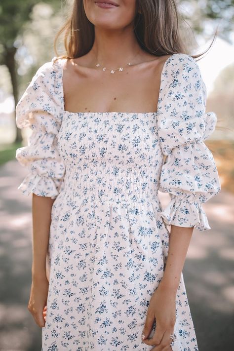 Casual Dresses For Summer, Cottagecore Outfits, Weekend Dresses, Italy Outfits, Cute Summer Dresses, Feminine Outfit, Modest Dresses, Modest Outfits, Modest Fashion