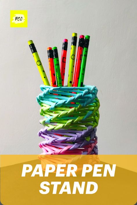 Learn how to make paper pencil stand paper crafts. Very easy step by step. Beautiful paper pen stand. diy craft paper pen holder. paper crafts paper pencil holder for school, kids, home. Penstands Creative, How To Make Pen Stand, Pencil Stand Diy, Pen Stand Craft, Pen Stand Diy, Paper Pen Stand, Paper Pencil Holder, Pencil Holder Diy, Paper Pen Holder