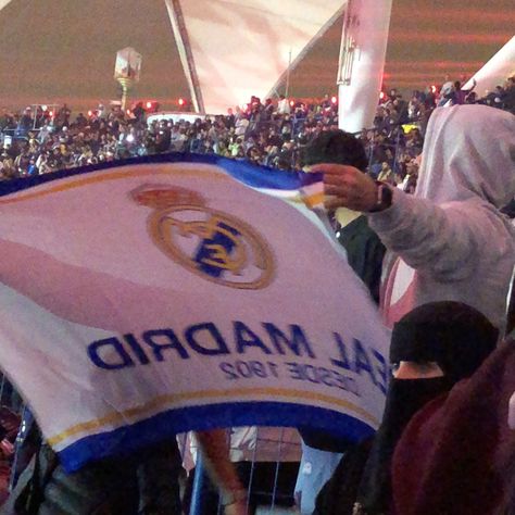 real madrid flag at the super cup match 2023 Real Madrid Flag, Read Madrid, Madrid Flag, Real Madrid Game, Madrid Aesthetic, Madrid Girl, Real Madrid Logo, Real Madrid Shirt, Football Wags