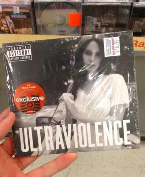 Lana Del Rey #LDR #Ultraviolence Lana Del Rey Albums, Lana Del Rey Ultraviolence, Vinyl Aesthetic, Lana Del Rey Vinyl, Beastie Boys, Vinyl Cd, Dream Gift, Lana Del Ray, Vinyl Music