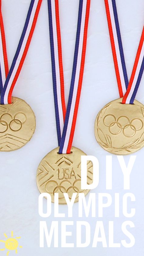 Diy Olympic Medals For Kids, Making Medals Craft, Olympic Gold Medal Craft, How To Make Medals Diy, Diy Olympic Medals, Olympic Themed Crafts, Gold Medal Craft, Olympic Costume Ideas, Diy Medals