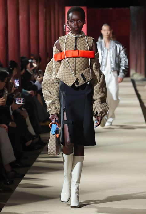 Gucci 2024, Gucci Cruise, Gucci Runway, Cruise Fashion, Karen Elson, Evening Skirts, Cruise Collection, Elegant Coats, Miuccia Prada