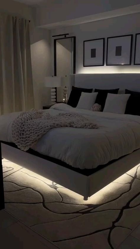 Black Bedroom Decor, Apartment Decorating Living, First Apartment Decorating, Classy Bedroom, Dream Apartment Decor, Apartment Living Room Design, Apartment Bedroom Decor, Redecorate Bedroom, Apartment Decor Inspiration