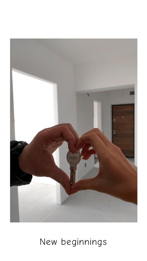 My First Home Aesthetic, Couples Move In Together Pictures, First Home Celebration Ideas, Keys For Apartment, Couple Buying House Aesthetic, Keys To Apartment Goals Couple, Home Keys Couple, Couple Holding Keys To New House, New House With Boyfriend