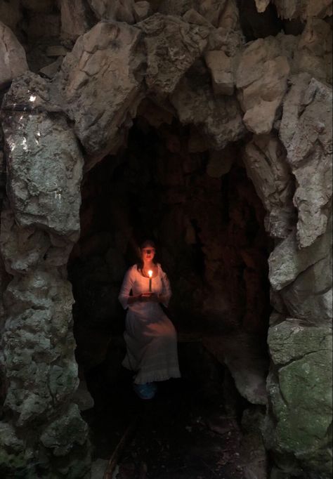 Odd Portraits, Cave Photoshoot, Fairy Grotto, Macbeth Witches, Witchy Photoshoot, Witch Photography, Cave Photography, Fairy Witch, Photoshoot Aesthetic