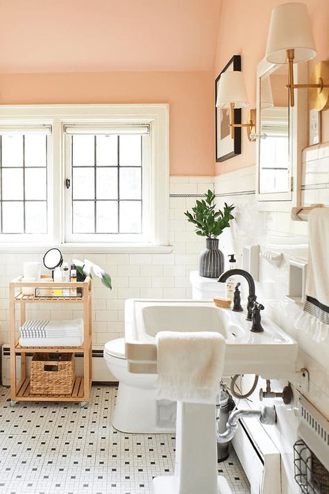 Brighten Up Any Room With A Flattering Peach Paint Color | WOW 1 DAY Painting Baie Vintage, Blush Bathroom, Design Interior Baie, Black And White Tile, Casa Retro, White Wainscoting, Bad Inspiration, Decor Baie, Bathroom Refresh