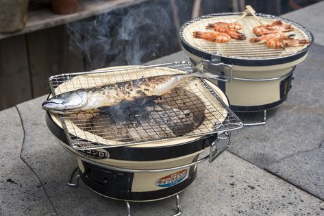 Japanese Konro Barbecue grill Konro Grill, Japanese Grill, Japanese Barbecue, Prep Meals, Meat And Vegetables, Barbecue Grill, Grilling, Apartment, Meat