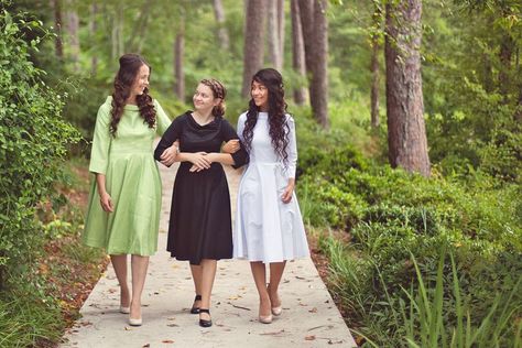 United Pentecostal Dress Rules for Modesty Christian Dress, Modesty Dress, Apostolic Pentecostal, Pentecostal Outfits, Pentecostal Church, Pentecostal Fashion, Outfits Jeans, Apostolic Fashion, Slacks For Women