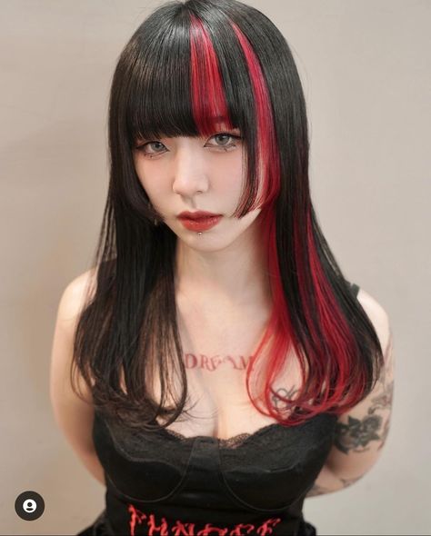 Black Hair Red Tips, Harajuku Hair, Hime Cut, Dyed Tips, Korean Hair Color, Peekaboo Hair, Black Hair Dye, Goth Hair, Dyed Hair Inspiration