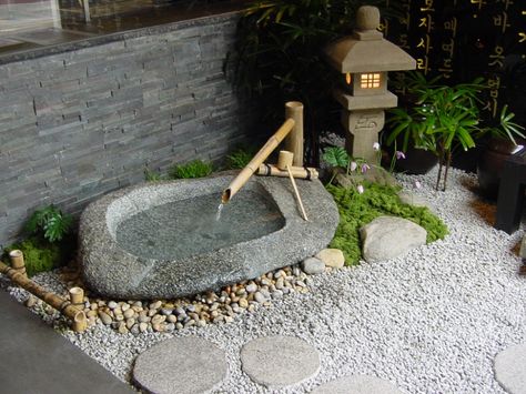 Indoor Japanese Garden, Indoor Zen Garden, Japanese Garden Backyard, Japanese Gardens Design Ideas, Restaurants London, Japanese Garden Decor, Small Japanese Garden, Japanese Garden Landscape, Mini Zen Garden