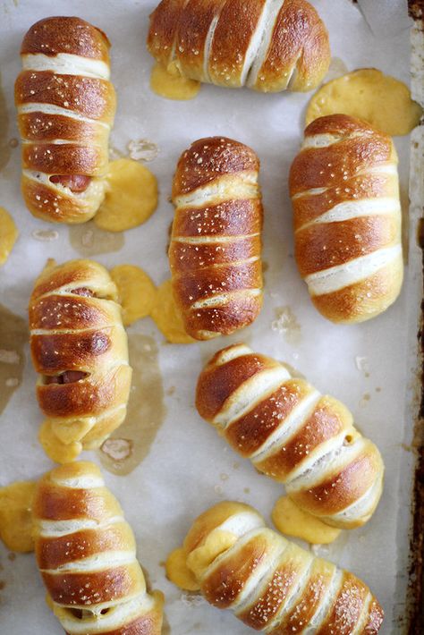 Holiday Finger Foods, Pretzel Dogs, Pretzel Dough, Pretzels Recipe, Recipe 30, Soft Pretzels, Game Day Food, Crescent Rolls, Snack Ideas