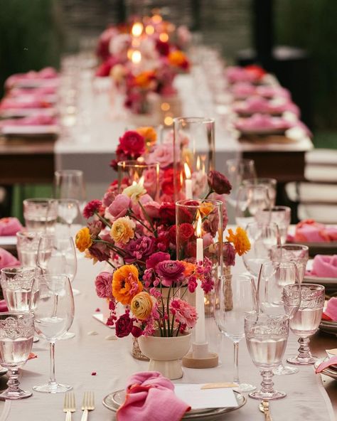 wedding reception with pink florals, yellow accents, and gold touches Pink Wedding Decor, Orange And Pink Wedding, Pink Wedding Decorations, Dream Wedding Venues, Pink Table, Sunset Wedding, Pretty Tables, Floral Studio, The Senses