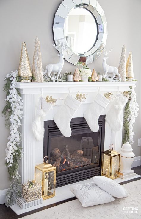 Tabletop Christmas Trees, Christmas Mantel Decor, Mantel Decor Ideas, Christmas Tree Decorating Themes, Elegant Christmas Decor, Christmas Apartment, Glam Christmas, Christmas Fireplace Decor, Christmas Mantle Decor