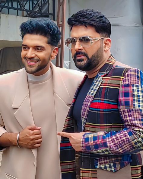 Guru Randhawa And Kapil Sharma upcoming song Alone Pictures ... Gurufankis Felo.in Guru Randhawa, Motivational Lines, Kapil Sharma, Bollywood Music, Music Composers, Bollywood Celebrities, Songwriting, Songs, Celebrities