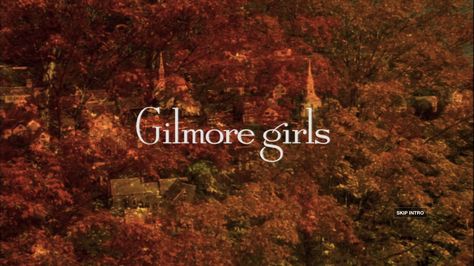 Estilo Rory Gilmore, Helloween Wallpaper, Gilmore Girls Seasons, Fall Mood Board, Opening Credits, Stars Hollow, Season Of The Witch, Title Card, Macbook Wallpaper