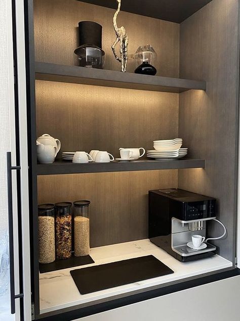 Modern Coffee Station Ideas, Kaffe Station, Coffee Bar Ideas Kitchen Counter, Coffee Bar Station, Coffee Bar Ideas, Coffee Bar Design, Home Coffee Stations, Coffee Bars In Kitchen, American Interior