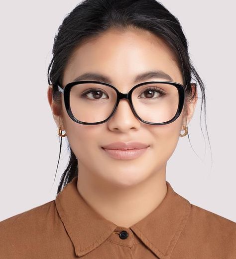 2024 eyewear trends we expect to see on Instagram - Glasses Direct Blog Eyewear 2024 Trend Women, Glasses Trends 2024, 2024 Glasses Trends, Korean Sunglasses, Face Shapes Guide, Glasses Trends, Womens Glasses Frames, Marc Jacobs Sunglasses, Eyewear Trends