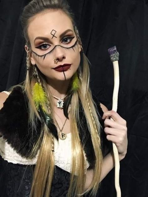 Pagan Makeup, Viking Makeup, Witch Symbols, Viking Cosplay, Night Witches, Witch Makeup, Alt Style, Costumes Ideas, Norse Mythology